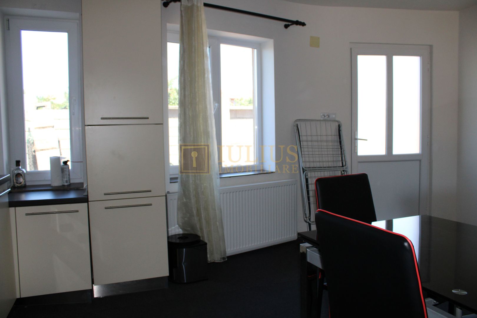 Casa in Duplex, zona Girocului, P+E+M, centrala proprie, garaj, 3 balcoane,3bai! - Poză 4