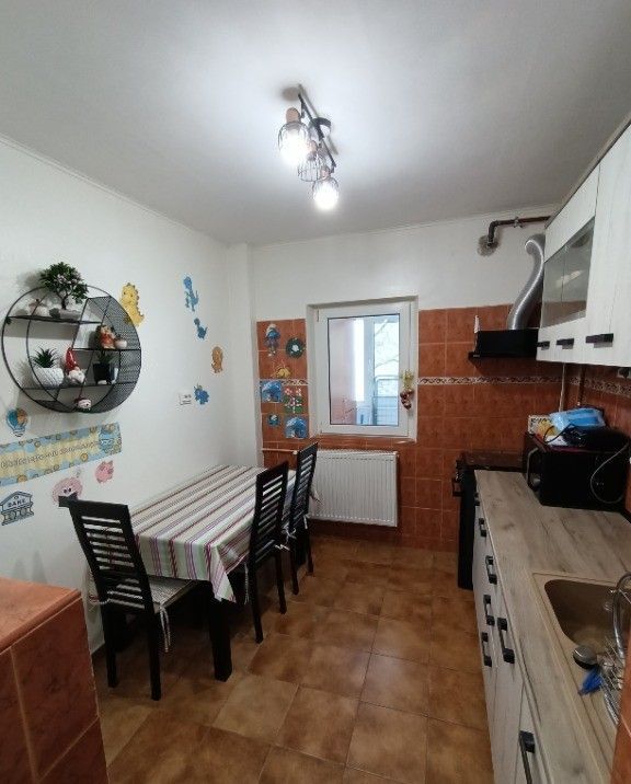 APARTAMENT MODERN MOBILAT & UTILAT BLOC 1982 ETAJ 2/4 GORJULUI METROU - Poză 6