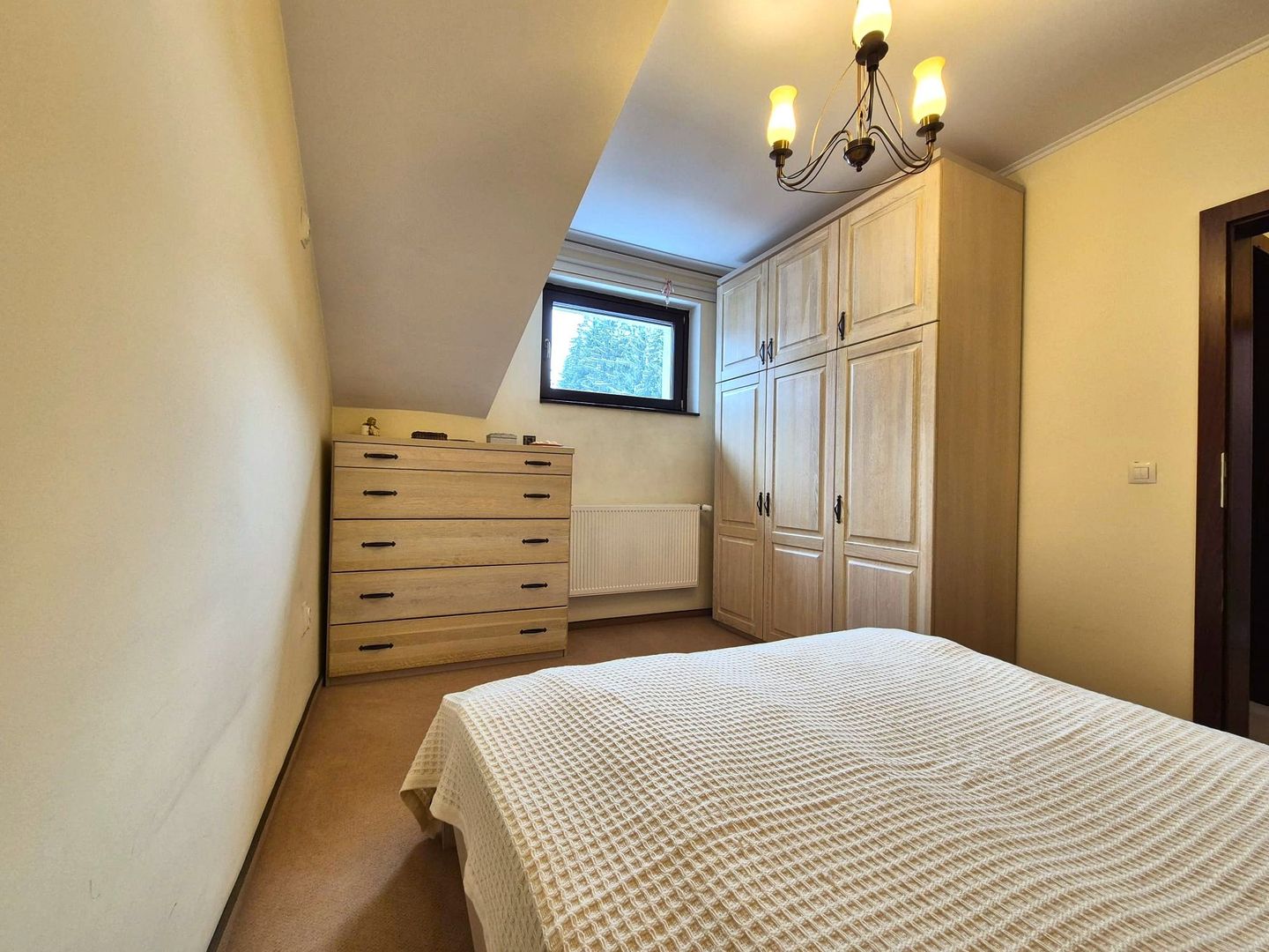 Comision 0 - Apartament în vilă, spațios, priveliște spre cabana Postăvaru - Poză 18