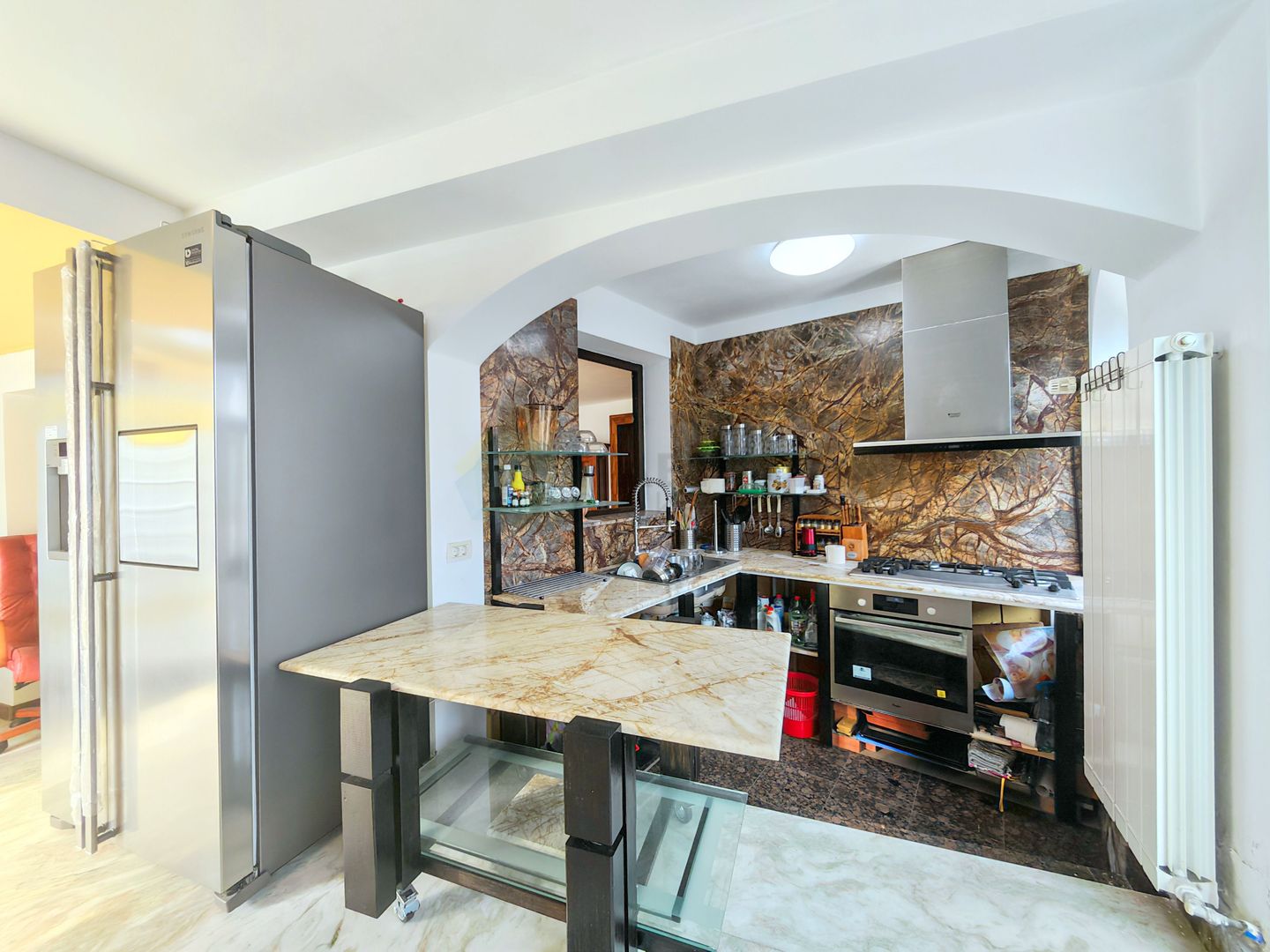 Oportunitate I în Centrul Târgoviștei: Clădire de 498 mp - Poză 4