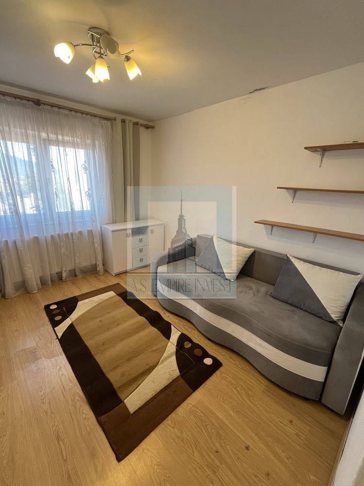 De vânzare apartament 3 camere/ Ghimbav - Poză 6