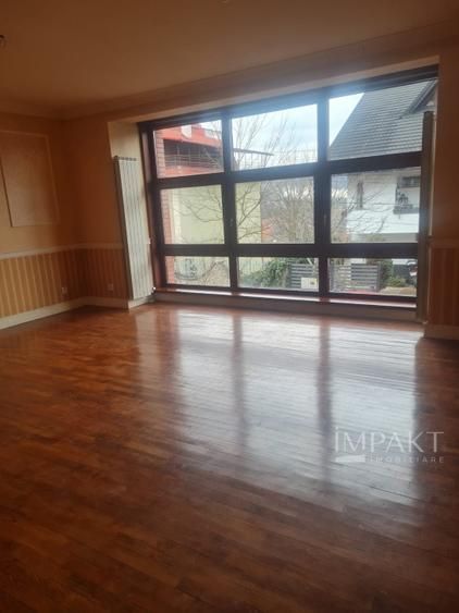 Inchiriez casa in cartier Gruia, pretabil locuinta, sediu firma, clinica, etc - Poză 5