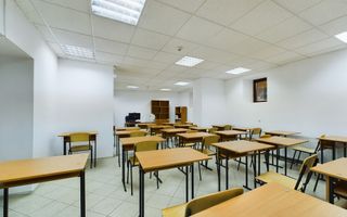 Clădire de birouri cu chiriași existenți - Poză 7