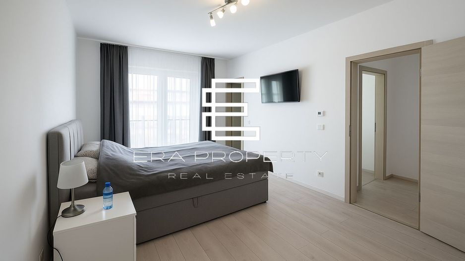 Duplex modern Șelimbăr cu panouri fotovoltaice – costuri minime la energie - Poză 6