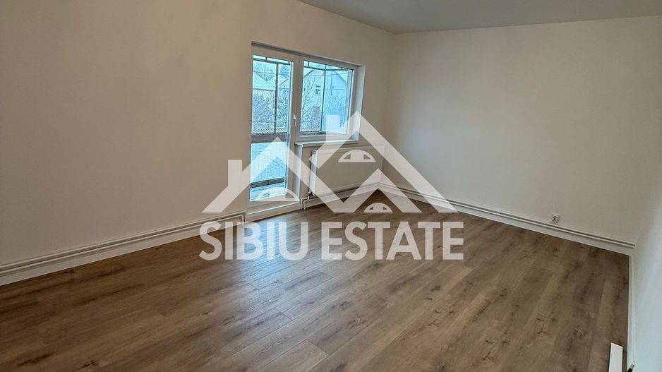 Locație excelentă! Apartament 3 camere renovat, etaj 1, Sibiu - Poză 25