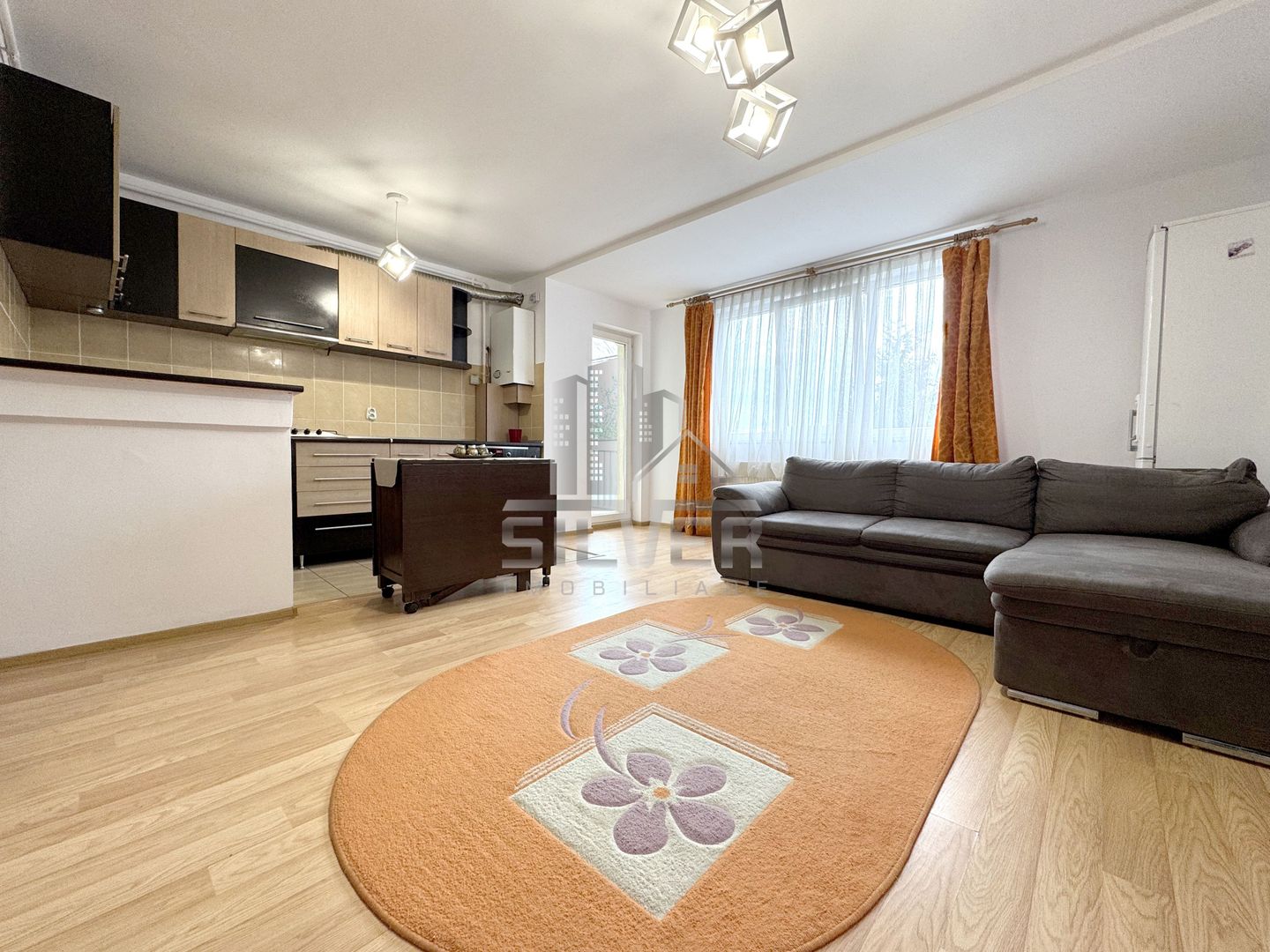 Apartament cu 2 camere /61 mp/parcare cu CF/zona Parcul Poligon. - Poză 1