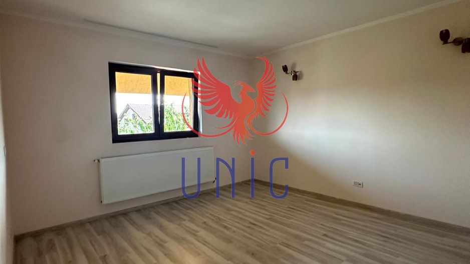 Casa, 4 camere, S+P+1E+M - Poză 37