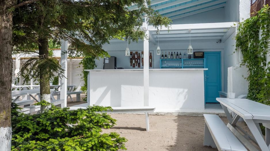 Vila turistica cu 50 camere de vanzare in 2 Mai/Constanta - Poză 12