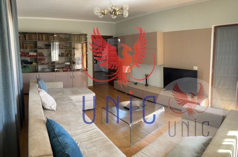 Casa, 4 camere, S+P+1E+M - Poză 4