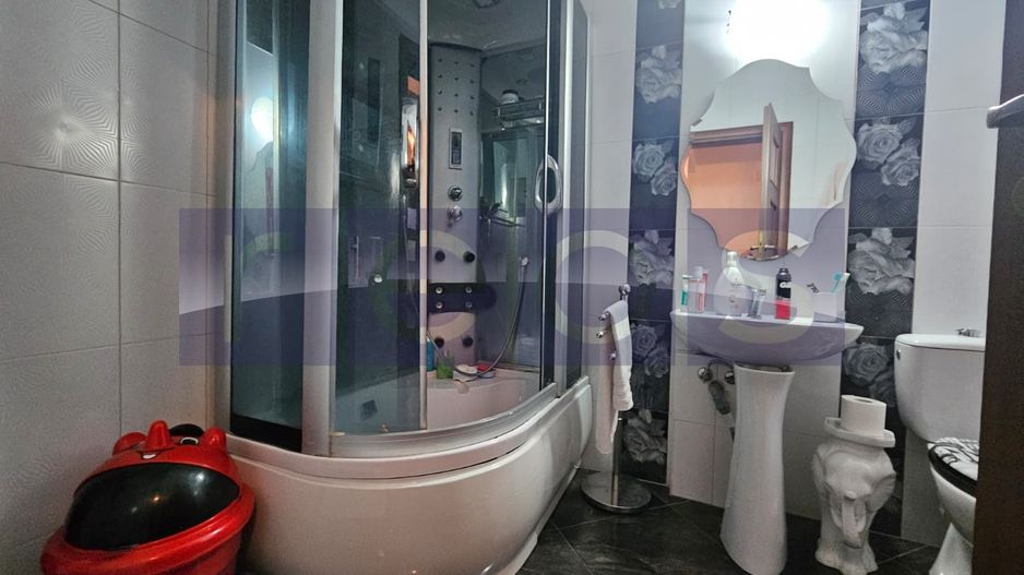 DE VANZARE 2 CAMERE - BUCATARIE SPATIOASA- PRELUNGIREA GHENCEA-PARCARE - Poză 6