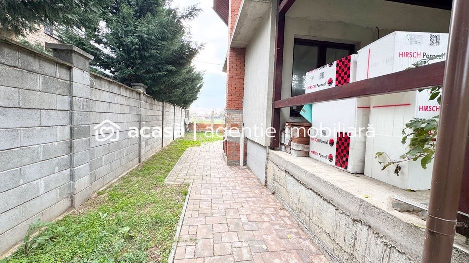 Vilă unică, gata să devină locuința ta de vis, în Livada. - Poză 16