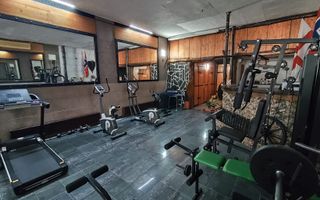 Spatiu comercial de inchiriat in Giulesti (langa stadion, complex comercial) - Poză 6