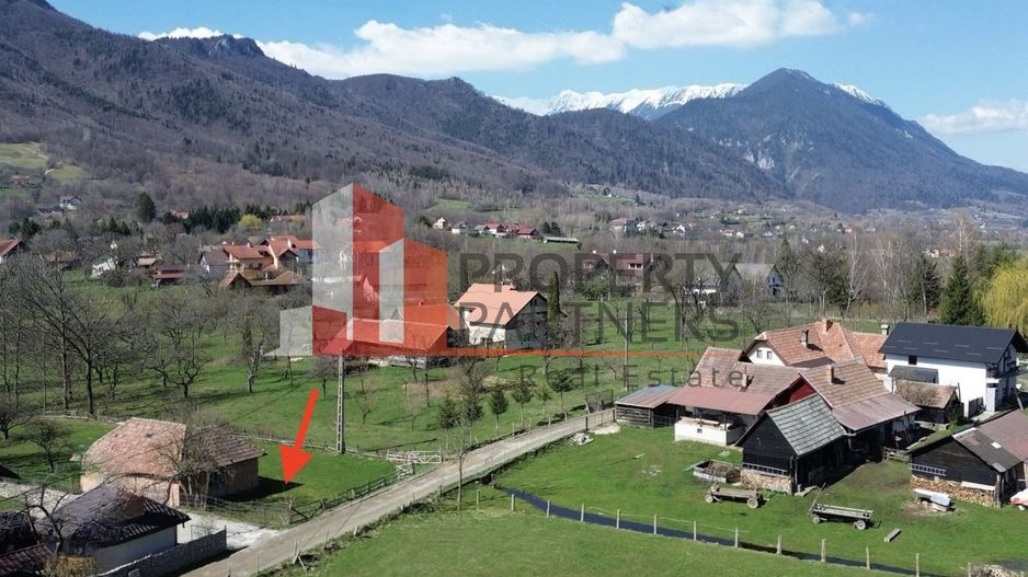 Teren  1.742 mp Bran Predeluț  | utilități | 21 m front stradal - Poză 3