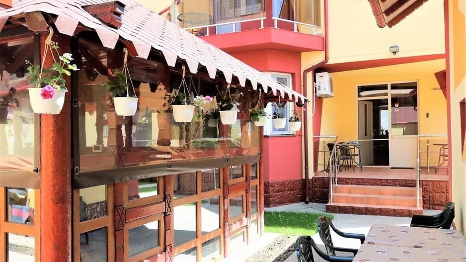 Mamaia Nord - Langa Mare, pensiune la cheie, 11 camere, 9 bai! - Poză 33