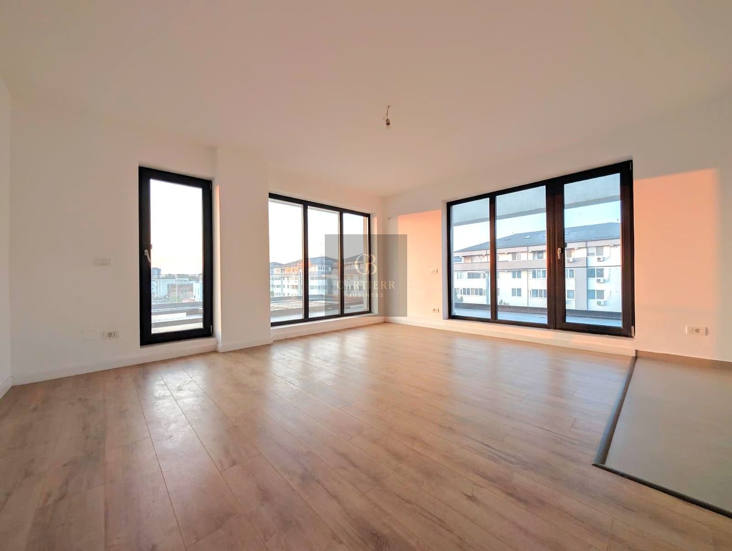 PENTHOUSE 3 CAMERE | OZANA |  LOC DE PARCARE(OPȚIONAL) | - Poză 2