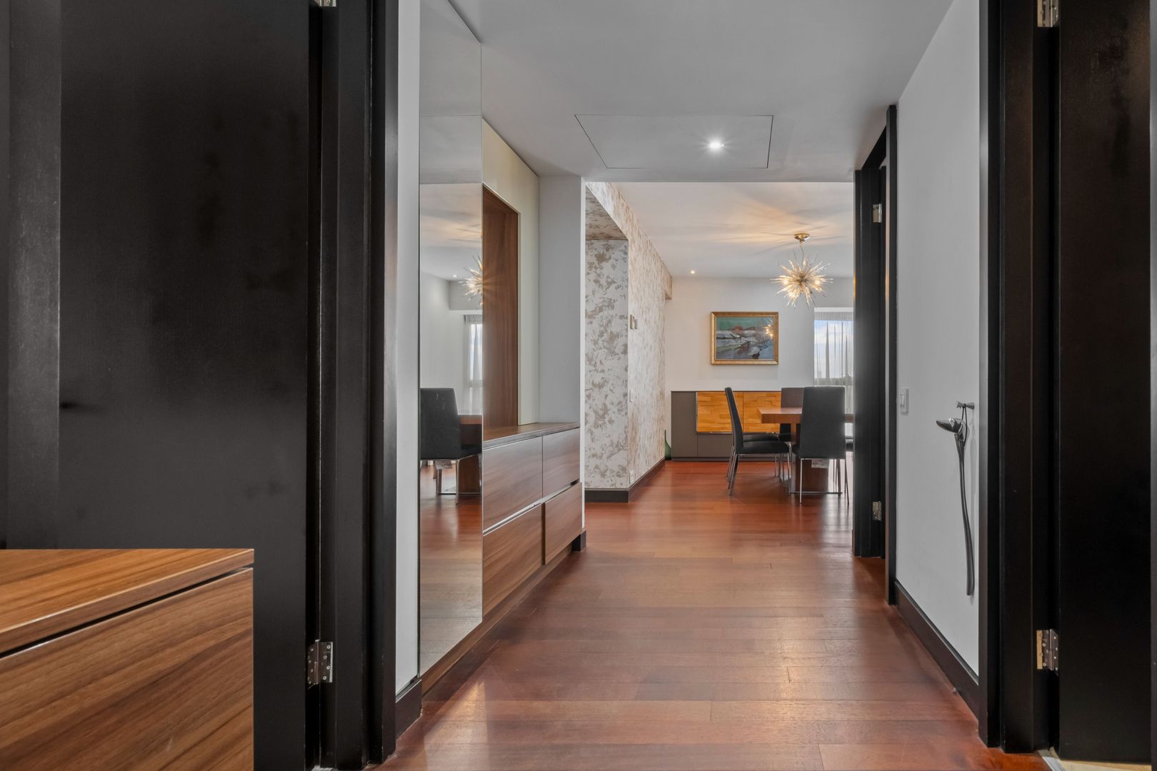 OPORTUNITATE 4 CAMERE DE INCHIRIAT ALIA APARTMENTS - Poză 2