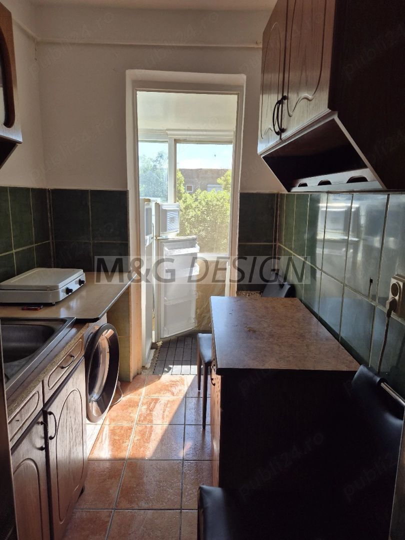 Garsoniera zona Blascovici  etaj 4 cu acoperis - Poză 5
