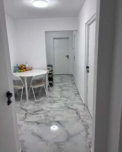 Șagului-Turist | 3 camere | Decomandat | Renovat complet | Boxă | 2 bai - Poză 1