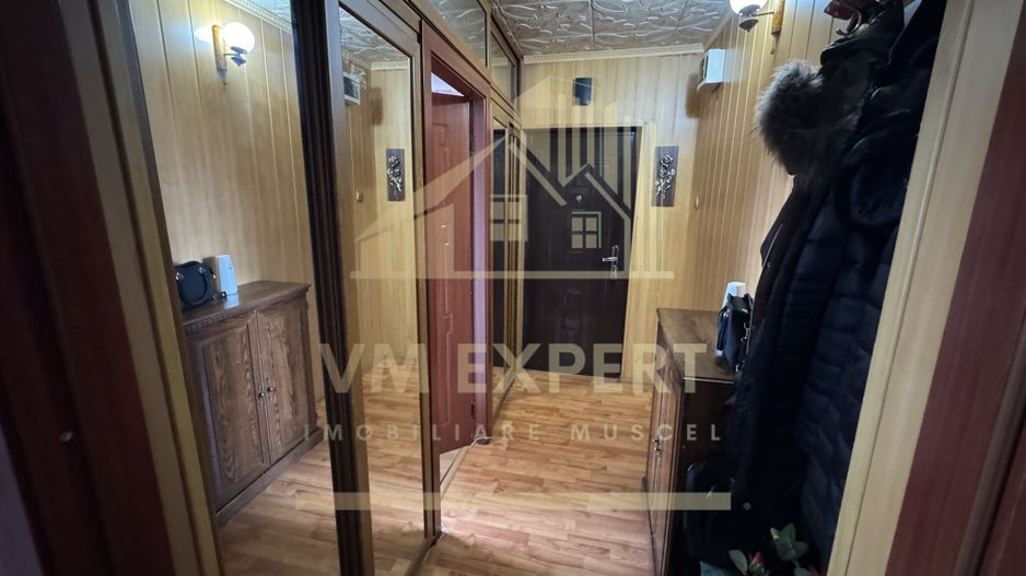 APARTAMENT 2 CAMERE ETAJ 4 CAMPULUNG, VISOI - Poză 11