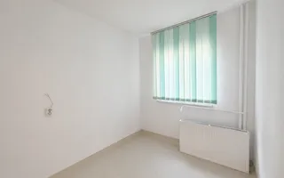Spațiu comercial cu trei încăperi I Piața Doina I Sagului - Poză 11