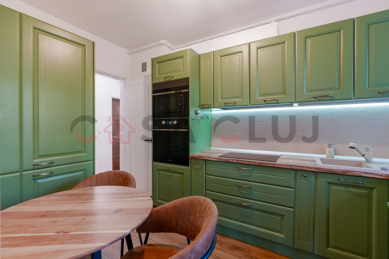 Apartament superb cu 4 camere, la cheie , zona Primaverii - Poză 11