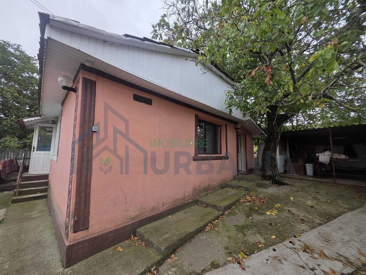 Case tradiționale în Scoposeni, comuna Gorban - 2 locuințe pe teren de 2400 mp - Poză 5