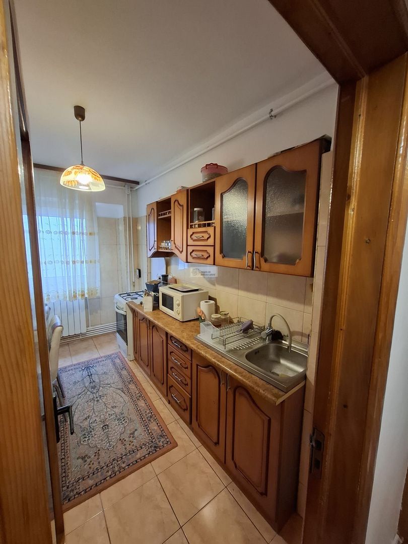 Se vinde apartament 3 camere/ultracentral/Focsani - Poză 4