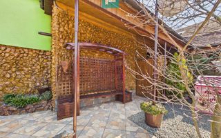 Casa cu potential multiplu in Curtici - Poză 46