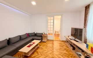 Piata Unirii Fantani Vila  500 mp utili curte 204 mp - Poză 9