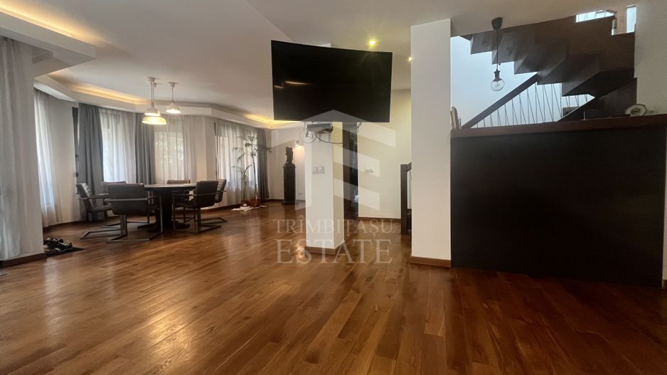 ANDRONACHE | Vila 4 Camere | Garaj  | Curte Verde | Ciubar & BBQ - Poză 9