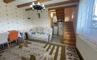 Cornu de Jos  Doua  case moderne, crama la subsol, prosumator - Poză 32