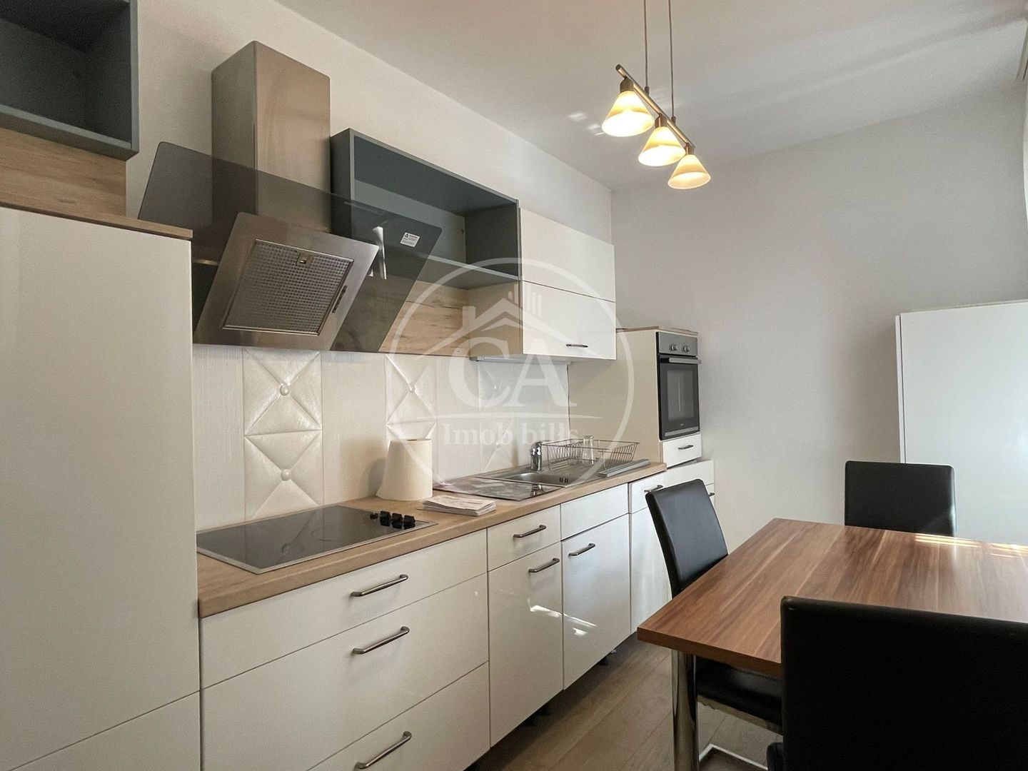 Apartament de vanzare cu 3 camere in zona Central, Oradea - Poză 8