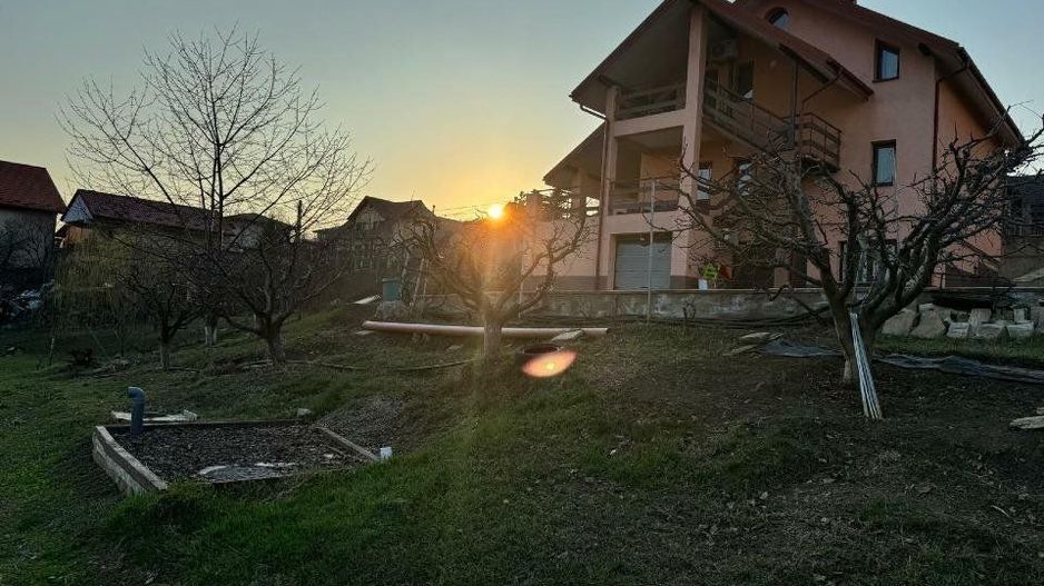 Hlincea, str.Mănăstirii, CIUREA, Iaşi + 1.700 mp teren şi Vilă (D+P+M) - Poză 8