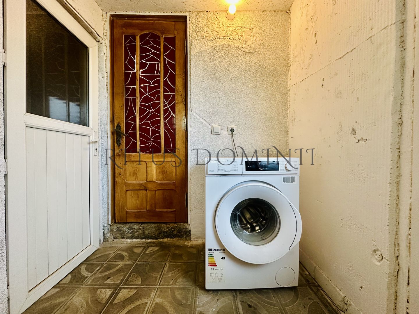 Apartament pentru 10 muncitori la Casa, Nufărul - Poză 8