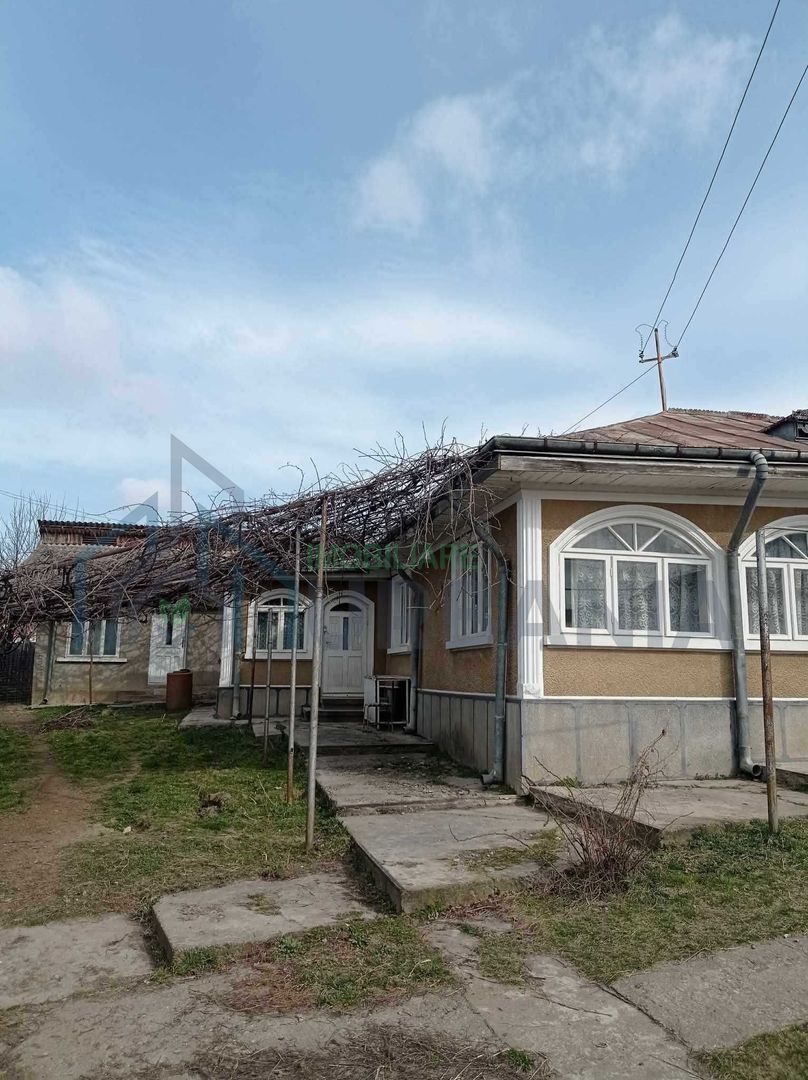 De vanzare casa in Dancu cu teren 1366mp - Poză 1