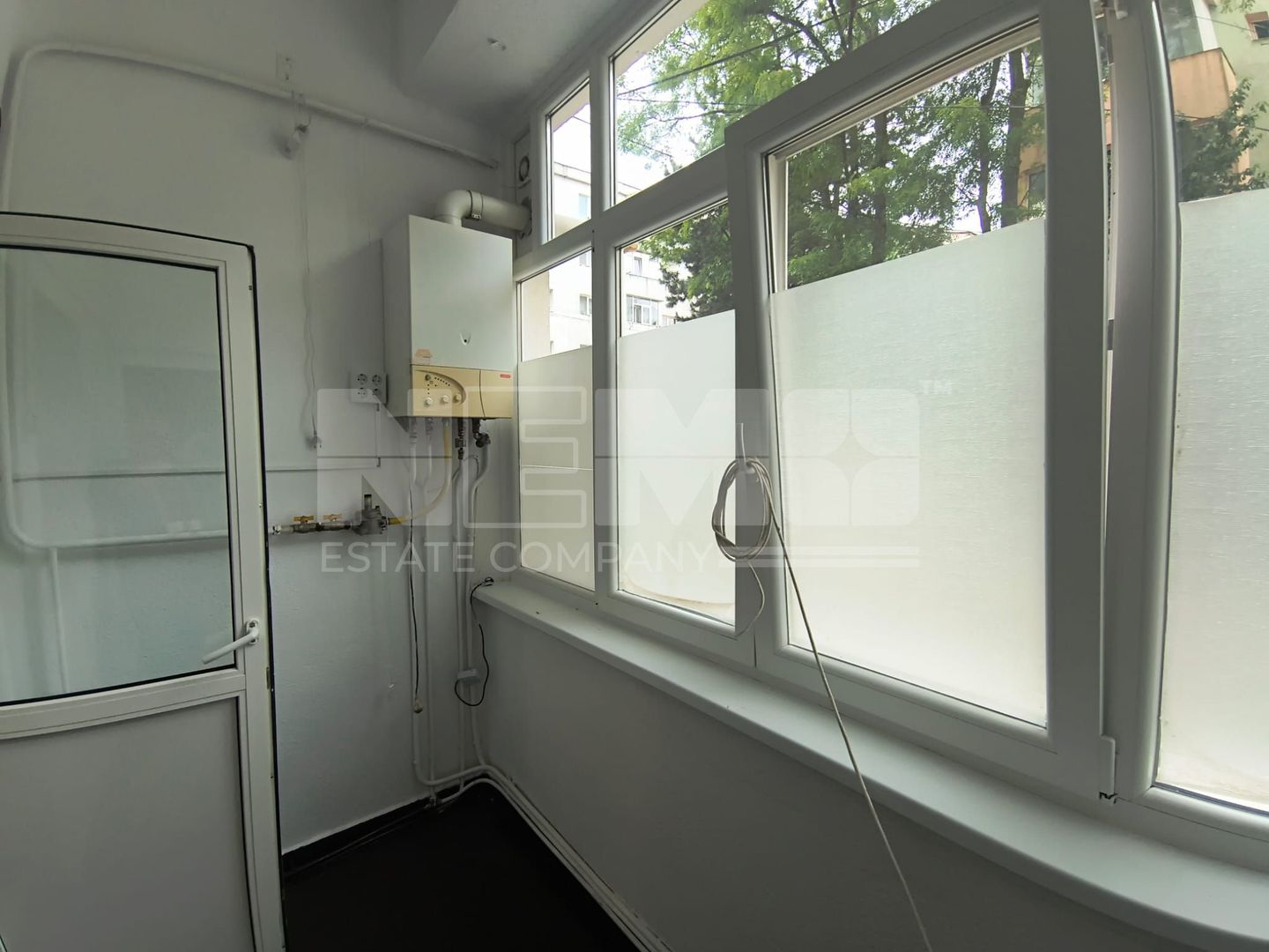 Apartament 3 camere, Obcini, parter, ideal birouri/cabinete - Poză 6
