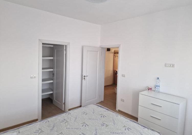 Propietar inchriez ap cu 2 camere mobilat utilat decomandat incalzire in pardose - Poză 8