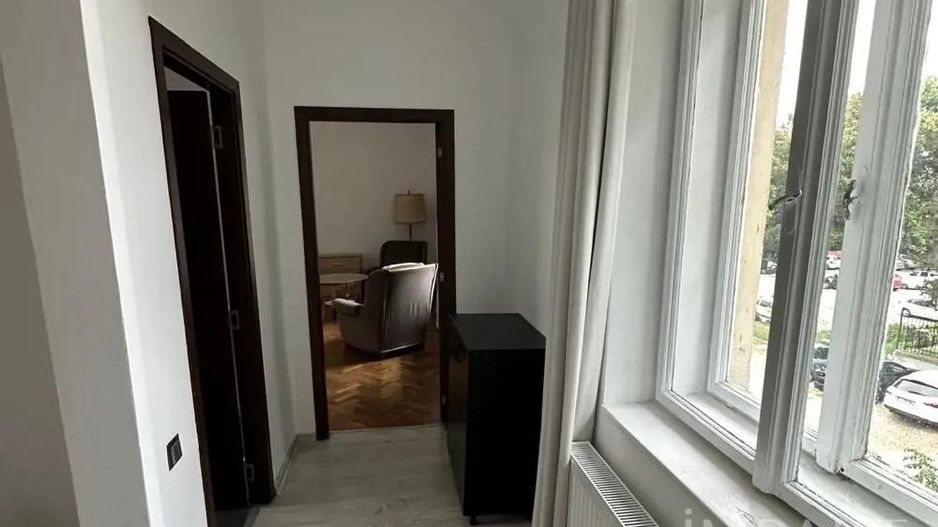 Apartament cu doua cemere in zona Centrala! - Poză 3