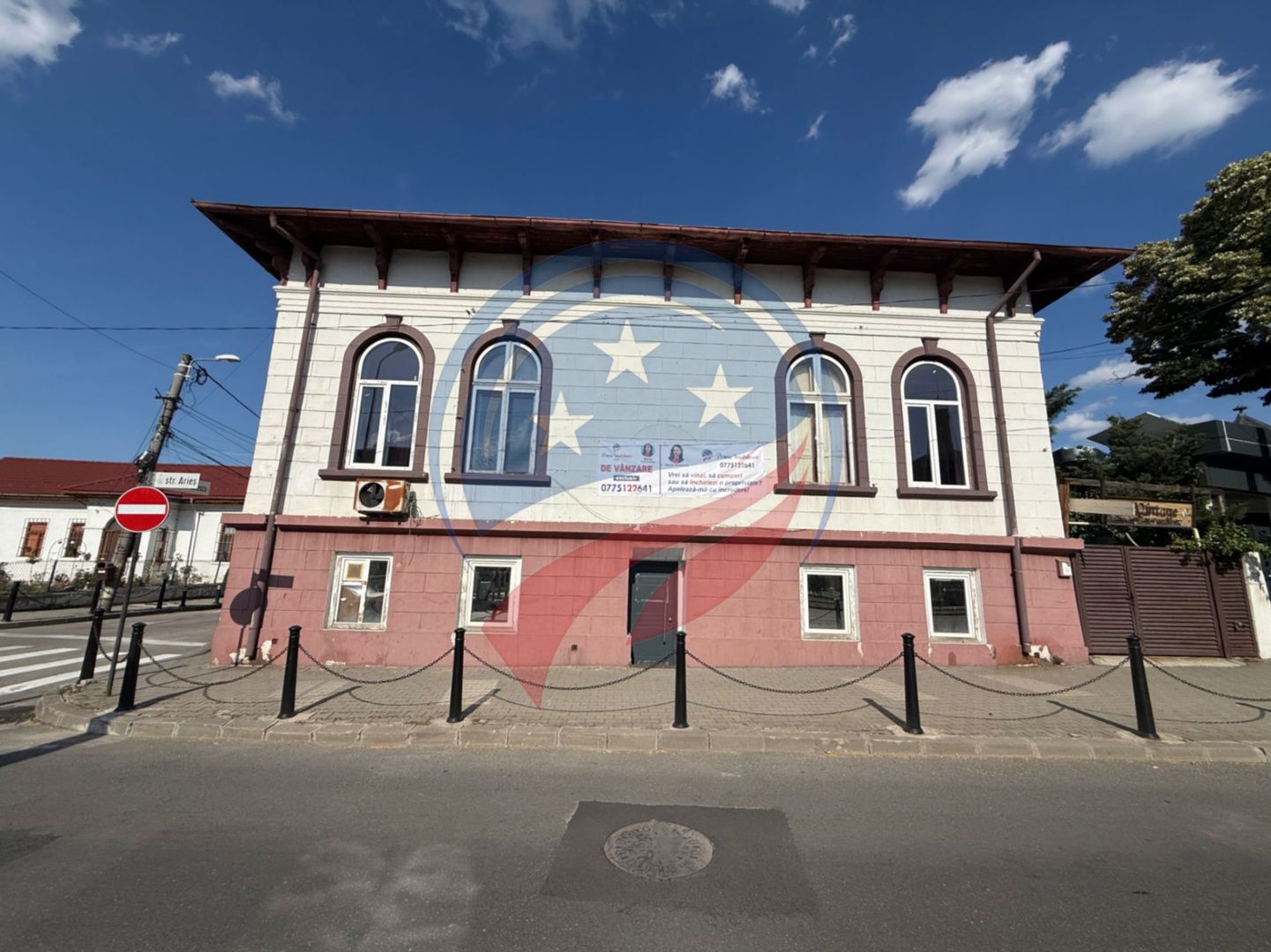 Casa de vanzare-vis-a-vis de Casa Studenților/Craiova - Poză 1