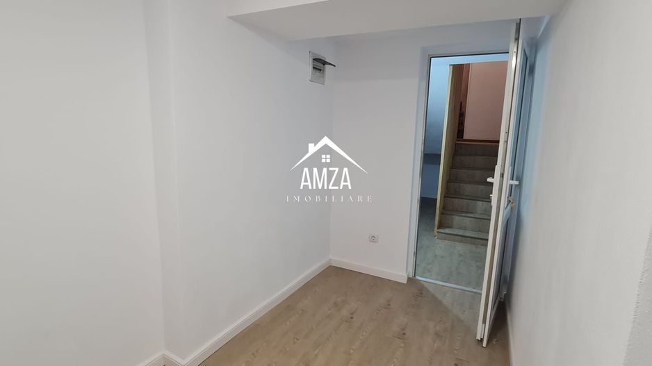 Vila spațioasă și elegantă de vânzare la intrarea în cartierul Turnișo - Poză 3