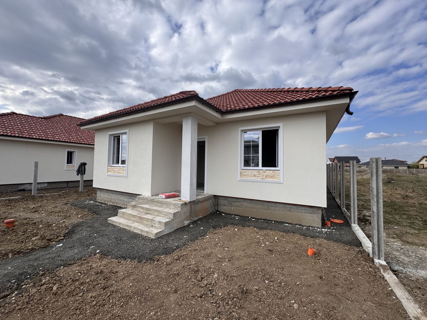 Individuala Sag,4 Camere,2 Bai,Terasa Acoperita,Teren Generos - Poză 3