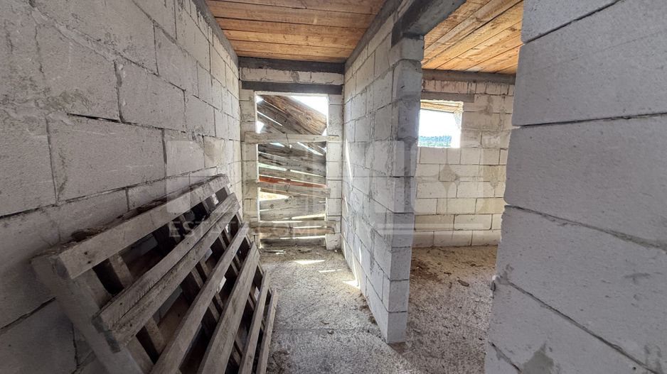 Casă de vânzare | Berchișești | La roșu | 140 mp utili - Poză 10