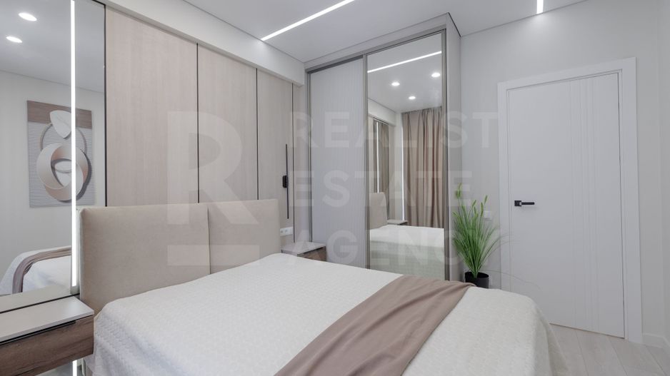 Vânzare, apartament, 3 camere, str. Calea Ieșilor, Sculeni - Poză 9
