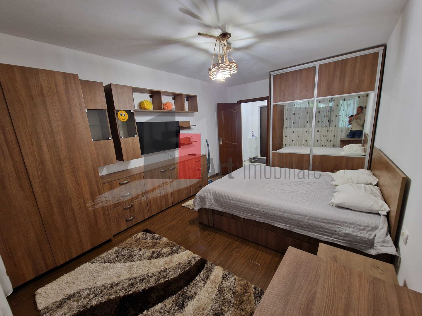 Închiriere 3 camere, nou, zona Favorit, 2 locuri de parcare - Poză 5