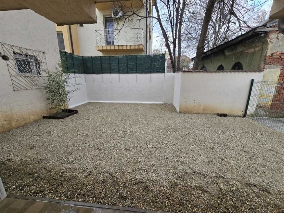 Aparament cu curte de inchiriat Tei - Poză 7