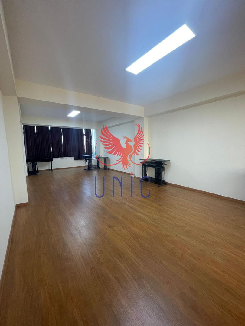 Spatiu Comerical-etaj 1-90 mp- 600 Euro - Poză 6