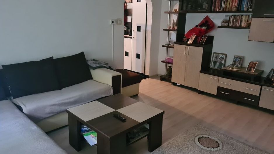 Apartament de vânzare - Poză 2