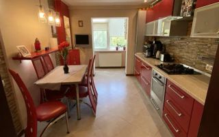 Apartament  3 Camere Decomandat - Et 1 - Bloc 1989 - Poză 2