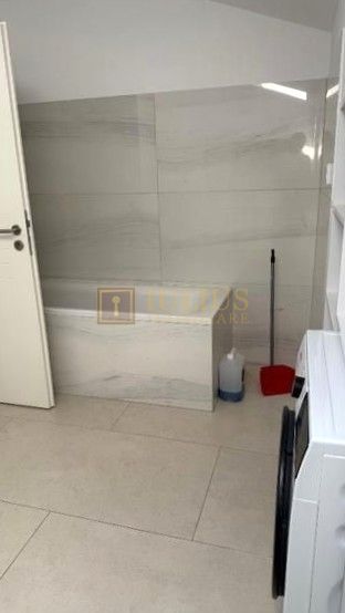 Apartament cu 2 camere in Dumbravita, loc de parcare - Poză 7