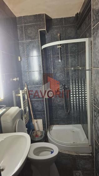 3 camere | etaj 1 | centrala proprie | zona excelenta | - Poză 5